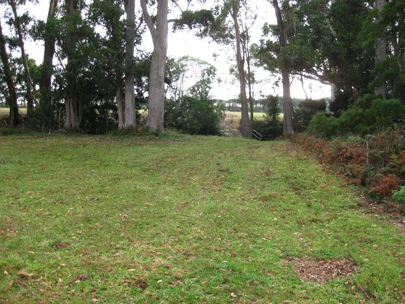 19393 Bass Highway, Rocky Cape TAS 7321
