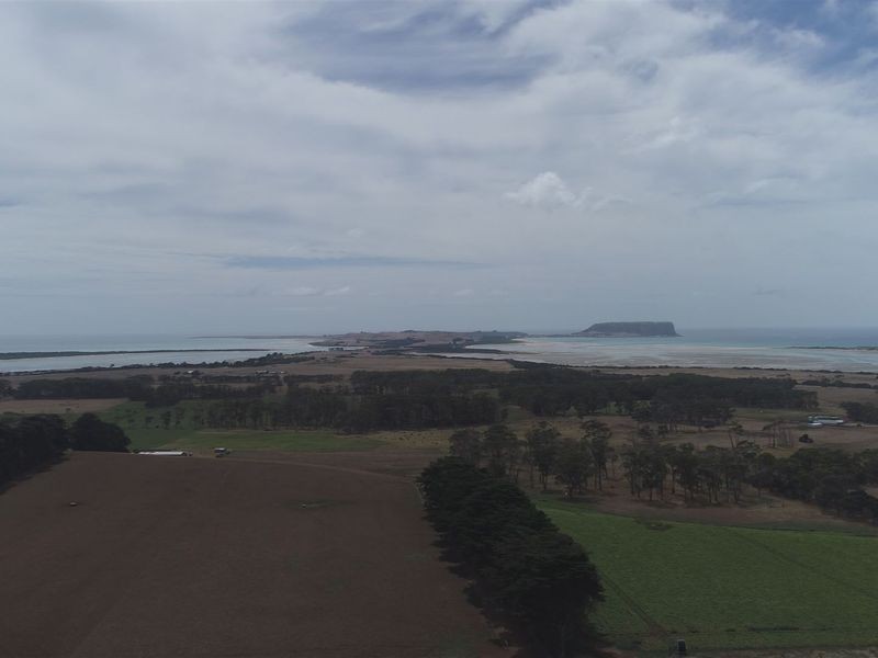 209 Mengha Road, Forest TAS 7330