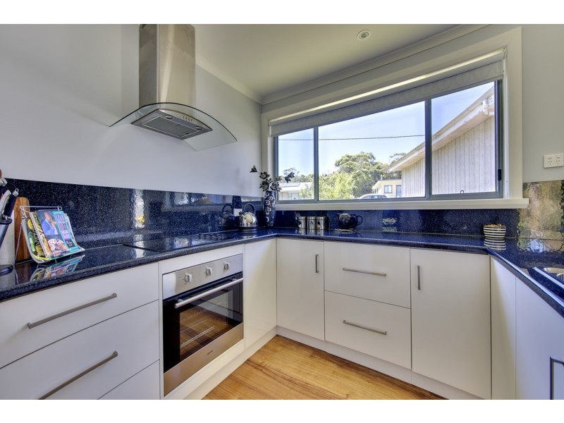 8 Reserve Road, Coles Bay TAS 7215