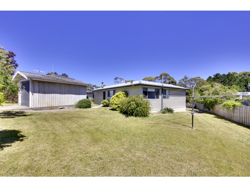8 Reserve Road, Coles Bay TAS 7215