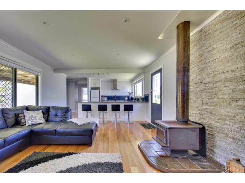 8 Reserve Road, Coles Bay TAS 7215