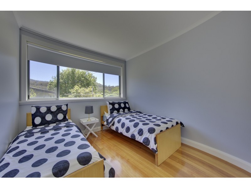8 Reserve Road, Coles Bay TAS 7215