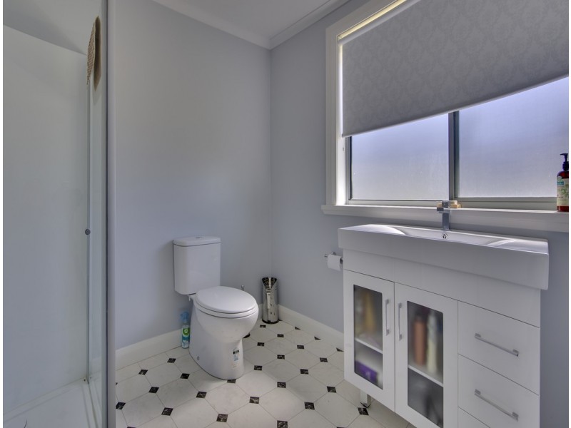 8 Reserve Road, Coles Bay TAS 7215