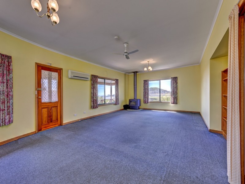2 Banksia Street, Bicheno TAS 7215