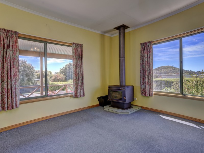 2 Banksia Street, Bicheno TAS 7215