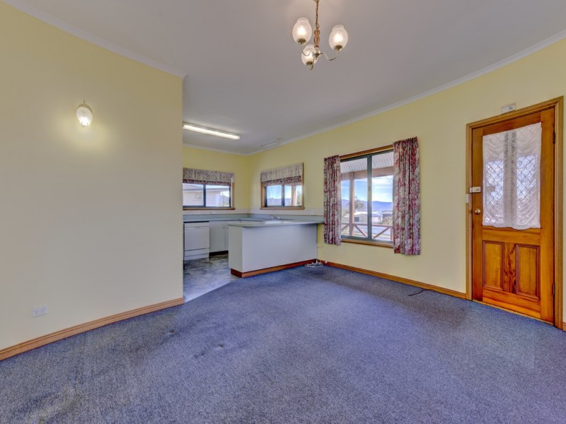 2 Banksia Street, Bicheno TAS 7215