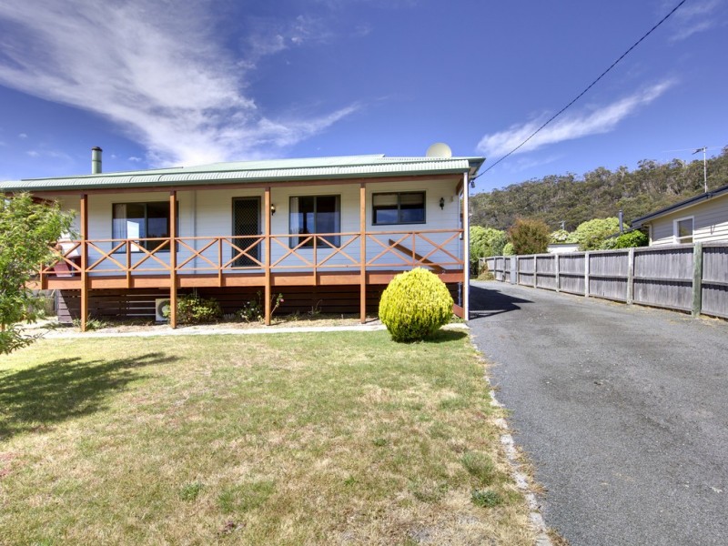 2 Banksia Street, Bicheno TAS 7215