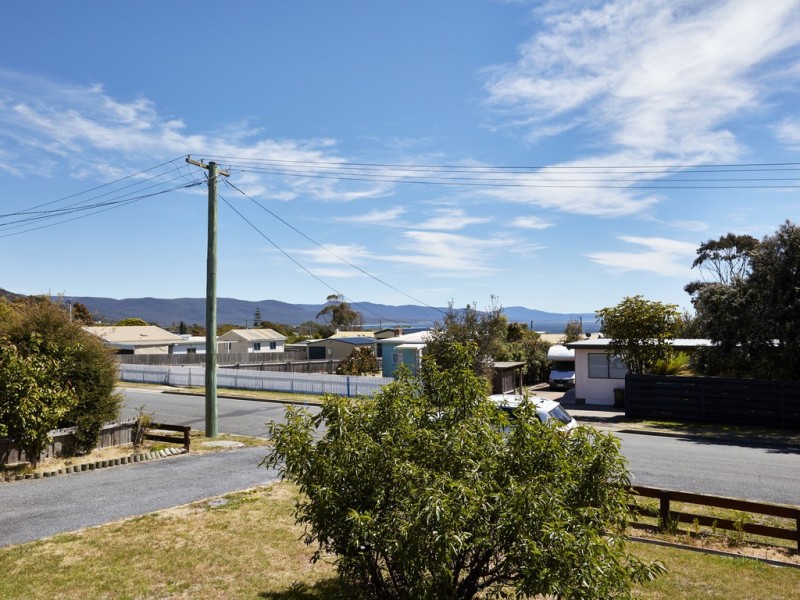 2 Banksia Street, Bicheno TAS 7215