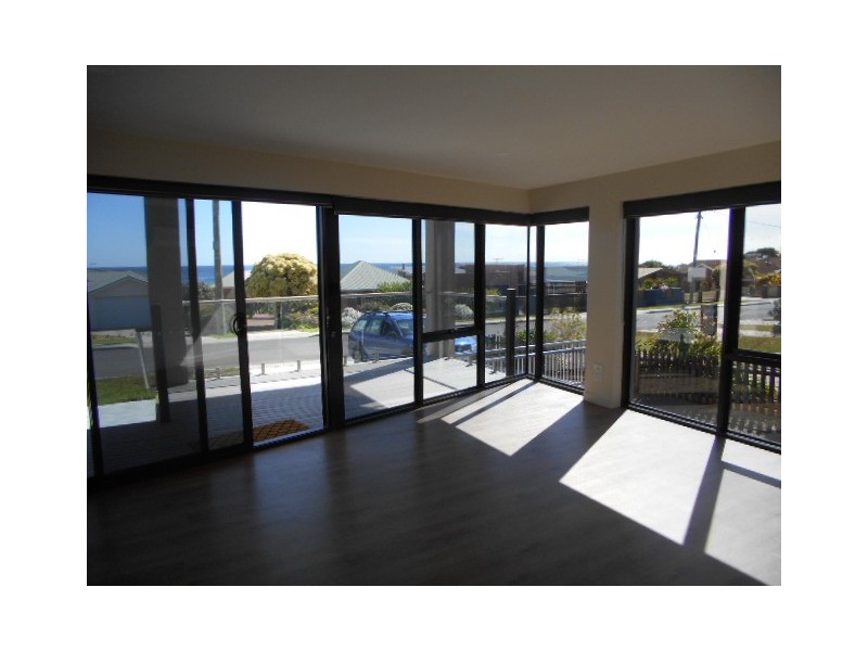 3/15 Allen Street, Bicheno TAS 7215