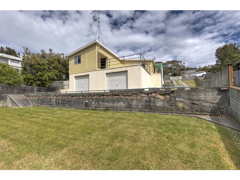 7 Florence Street, Coles Bay TAS 7215