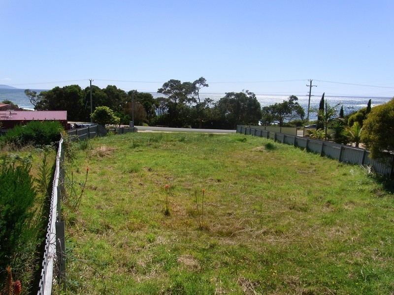 18 Tasman Highway, Bicheno TAS 7215