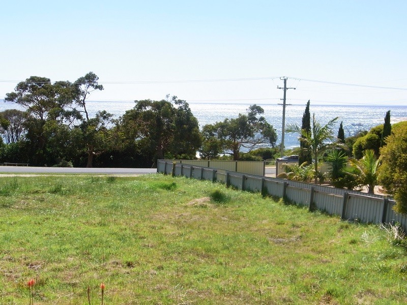 18 Tasman Highway, Bicheno TAS 7215