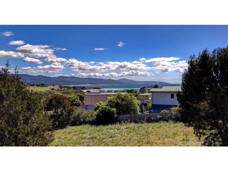 4 Gordon Heights, Bicheno TAS 7215