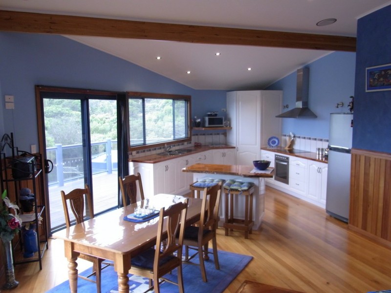 42 Hazards View Drive, Coles Bay TAS 7215