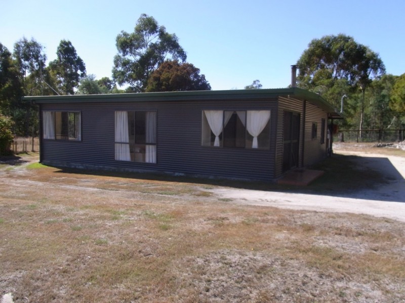 408 Upper Scamander Road, Scamander TAS 7215
