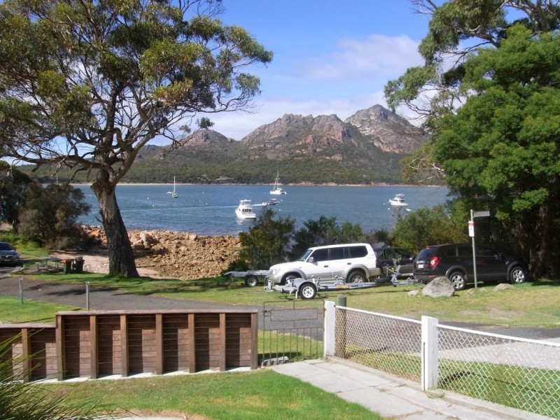 37 Jetty Road, Coles Bay TAS 7215