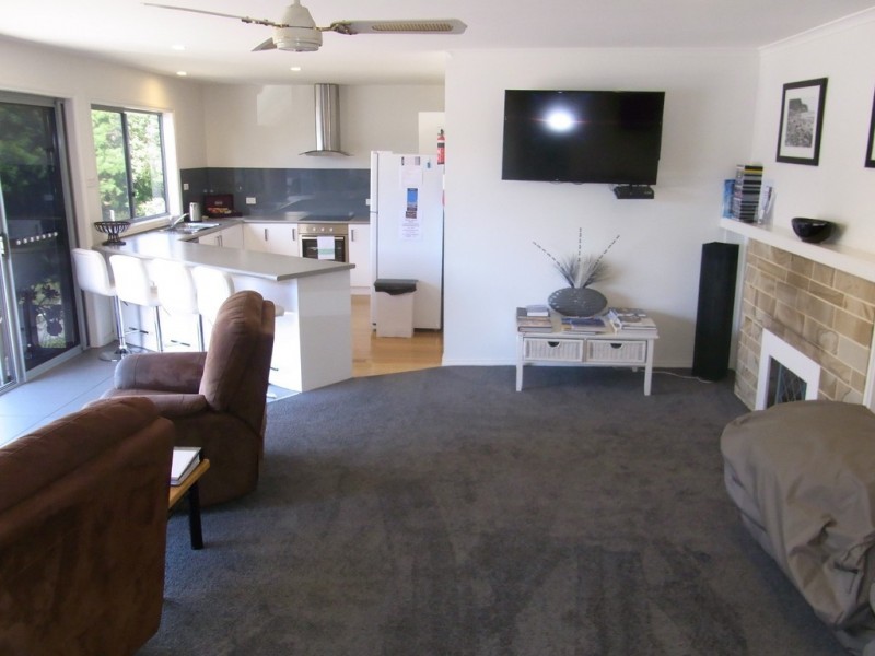 37 Jetty Road, Coles Bay TAS 7215