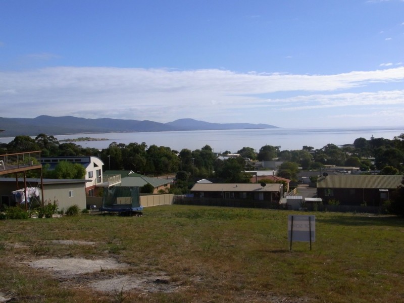 8 Denison Crt, Bicheno TAS 7215