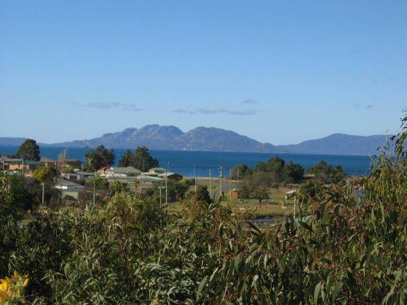 9 Tasman Highway, Swansea TAS 7190