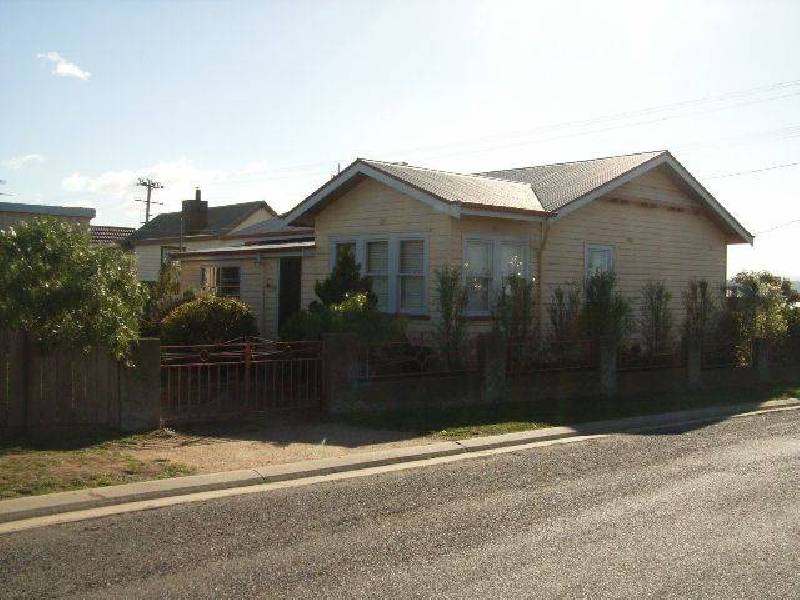 27 Wellington Street, Swansea TAS 7190