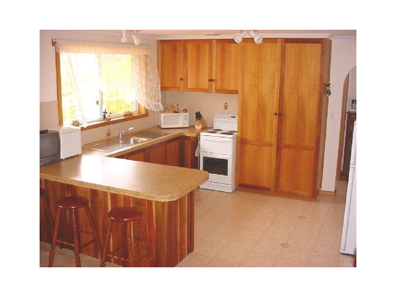 5 Barton Avenue, Orford TAS 7190