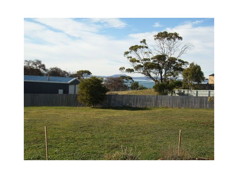 8 Meredith Court, Swansea TAS 7190