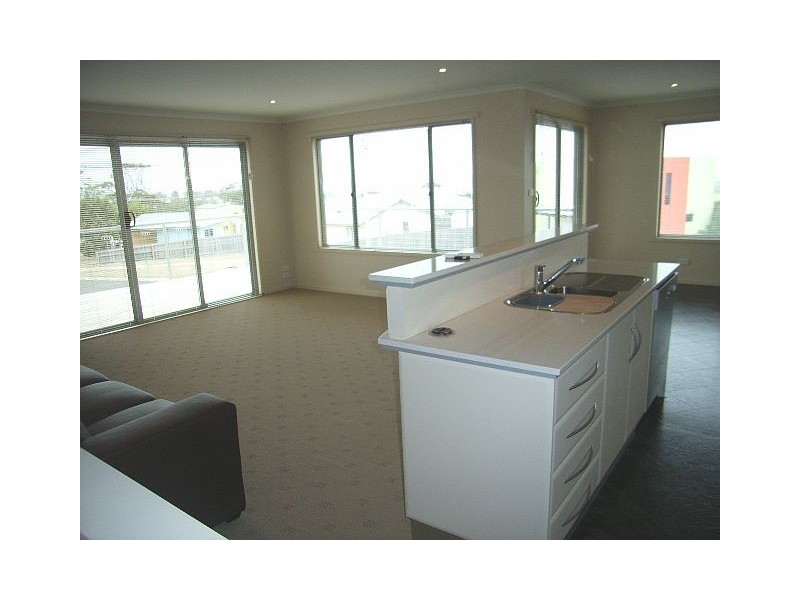 Unit 1-20 Meredith Court, Swansea TAS 7190