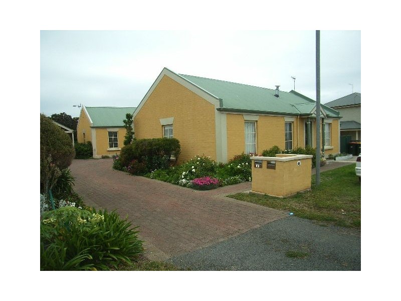 Unit 2- 46 Wellington Street, Swansea TAS 7190