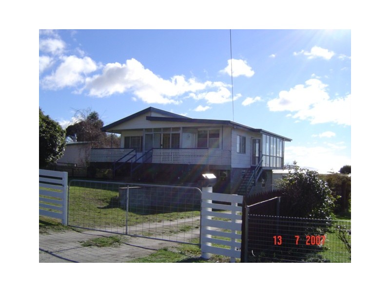 19 Banksia Street, Bicheno TAS 7215