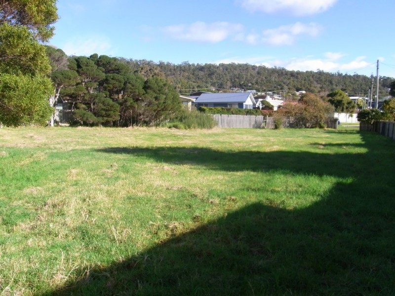 8 Chadwin Avenue, Bicheno TAS 7215