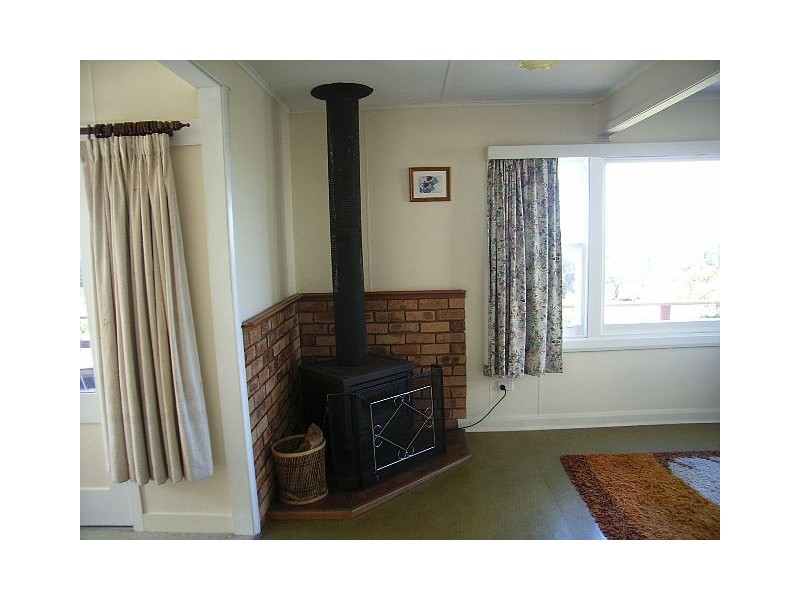 184 Tasman Highway, Bicheno TAS 7215