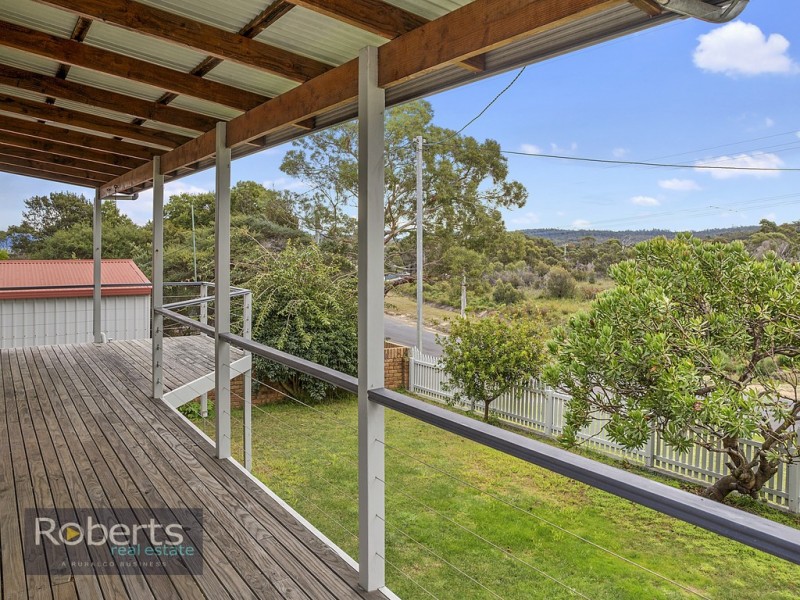 22 Freycinet Drive, Coles Bay TAS 7215