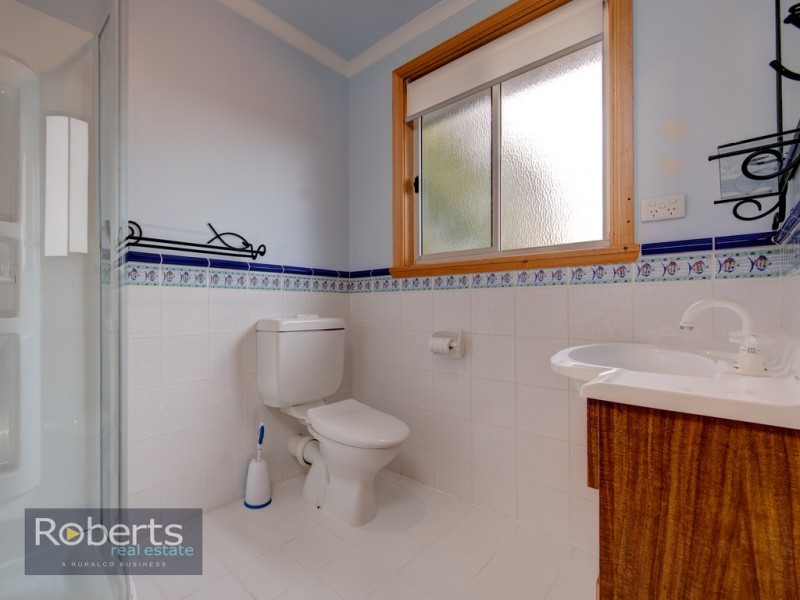 22 Freycinet Drive, Coles Bay TAS 7215