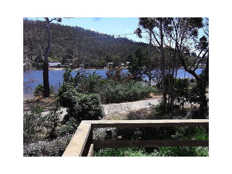 1 Cross St, Orford TAS 7190