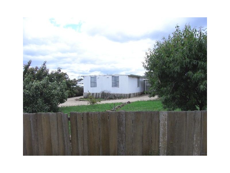 10  Wellington Street, Swansea TAS 7190