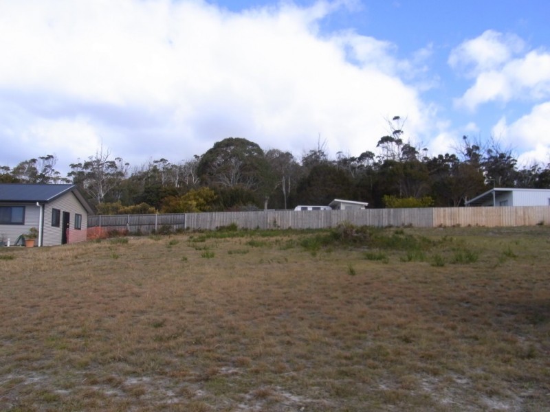 16 Wallace Avenue, Bicheno TAS 7215