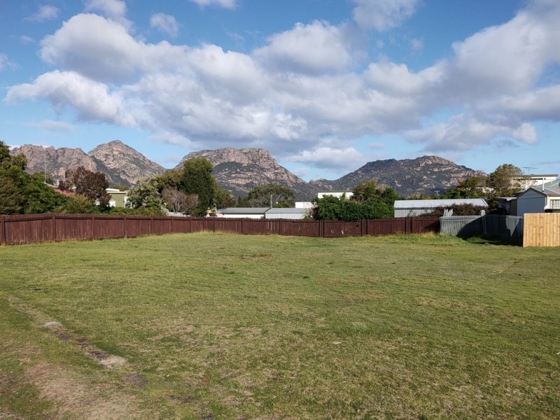 3 Jetty Road, Coles Bay TAS 7215