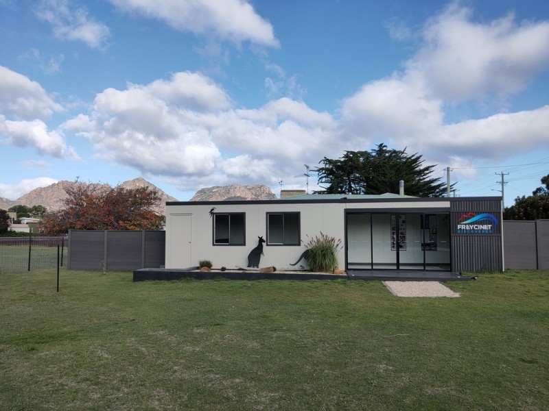 3 Jetty Road, Coles Bay TAS 7215