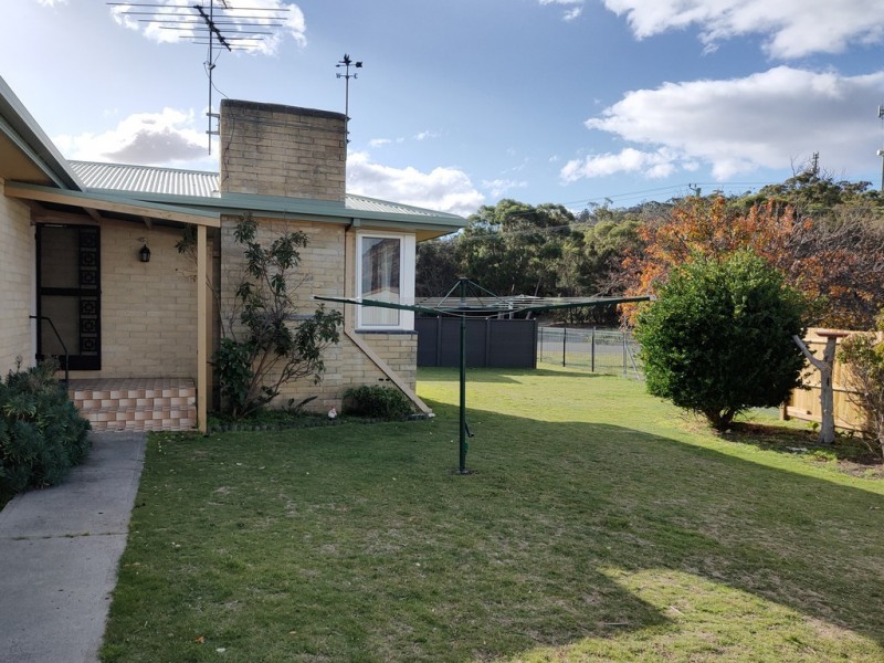 3 Jetty Road, Coles Bay TAS 7215