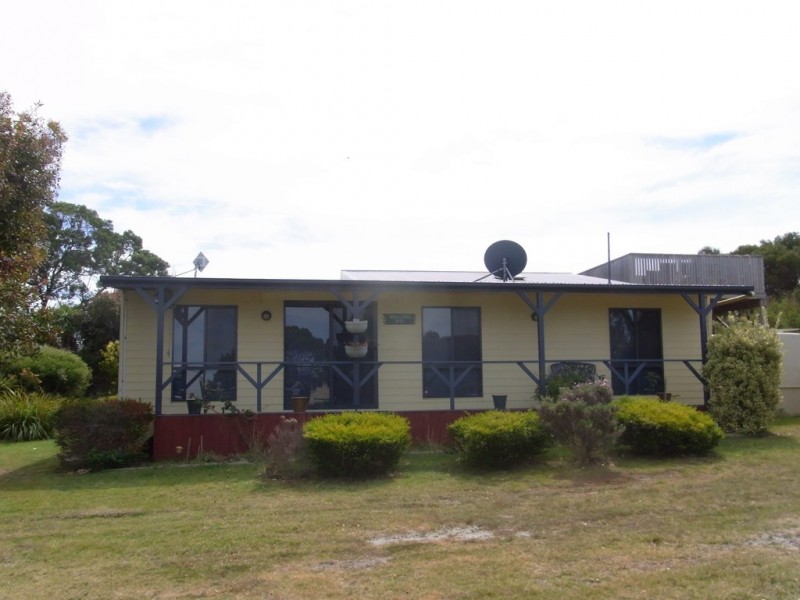 20 Oyster Bay Court, Coles Bay TAS 7215