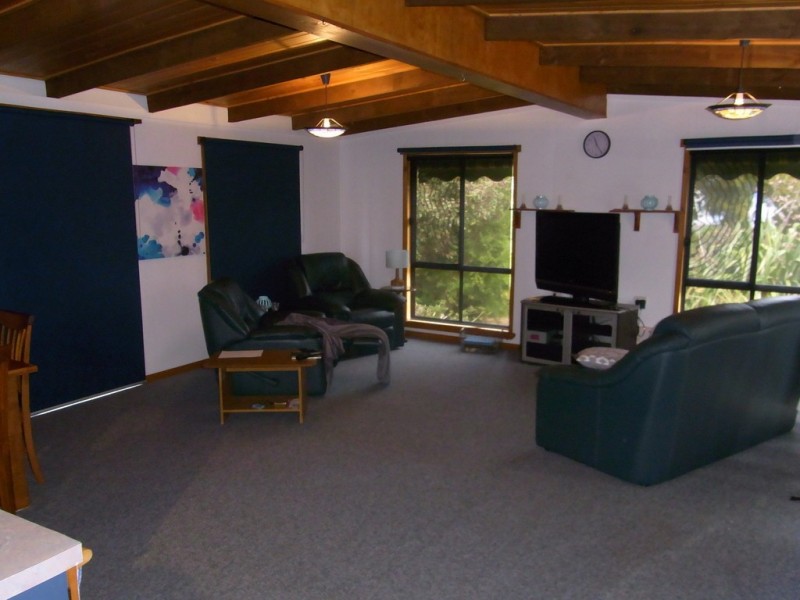 20 Oyster Bay Court, Coles Bay TAS 7215