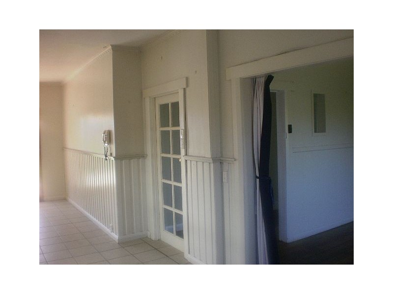 5  Vicary  Street, Triabunna TAS 7190