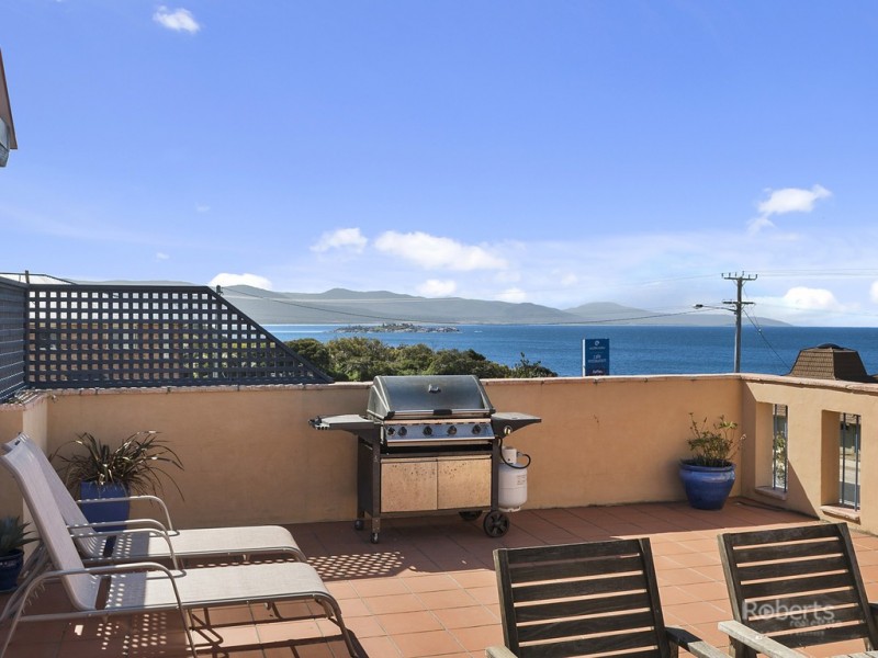 2/2 Tasman Highway, Bicheno TAS 7215