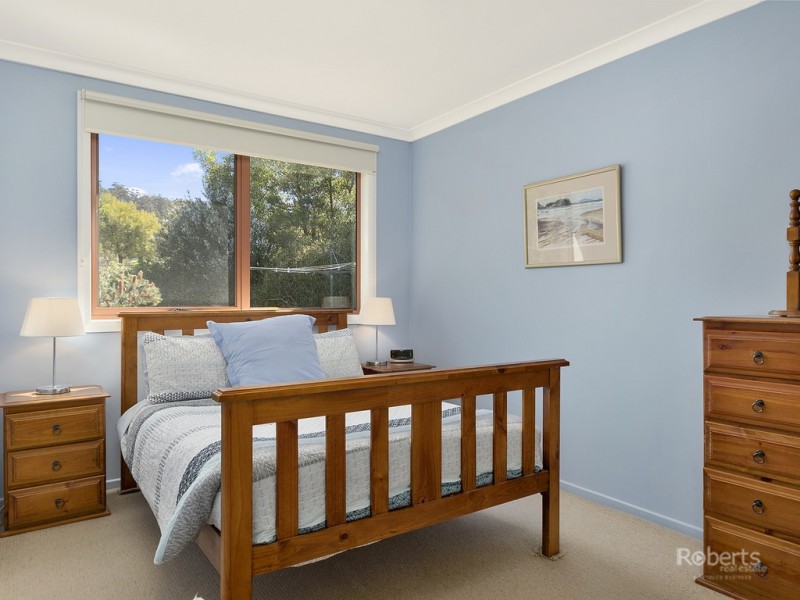 2/2 Tasman Highway, Bicheno TAS 7215