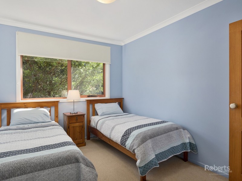 2/2 Tasman Highway, Bicheno TAS 7215