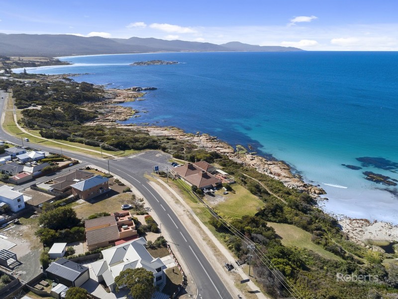 2/2 Tasman Highway, Bicheno TAS 7215