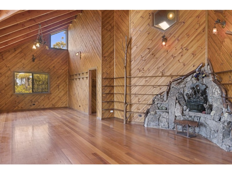 17498 Tasman Highway, Bicheno TAS 7215