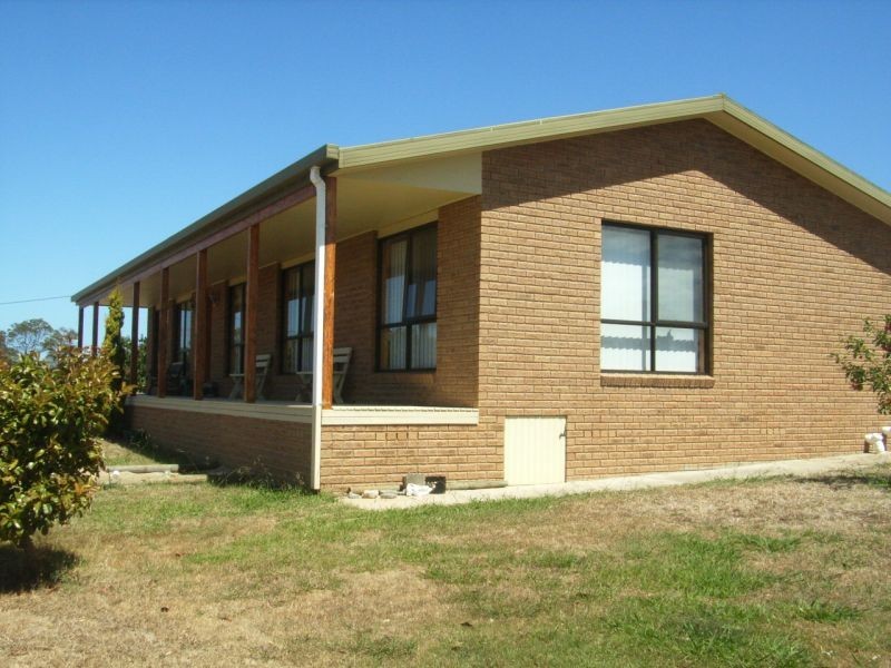 4 Burgess Street, Swansea TAS 7190