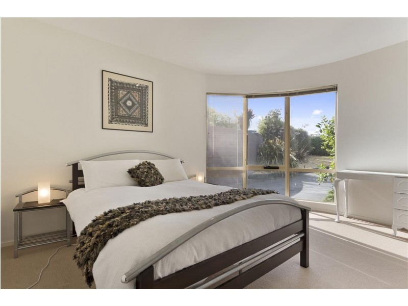 1/11 Aqua Sands Drive, Swansea TAS 7190