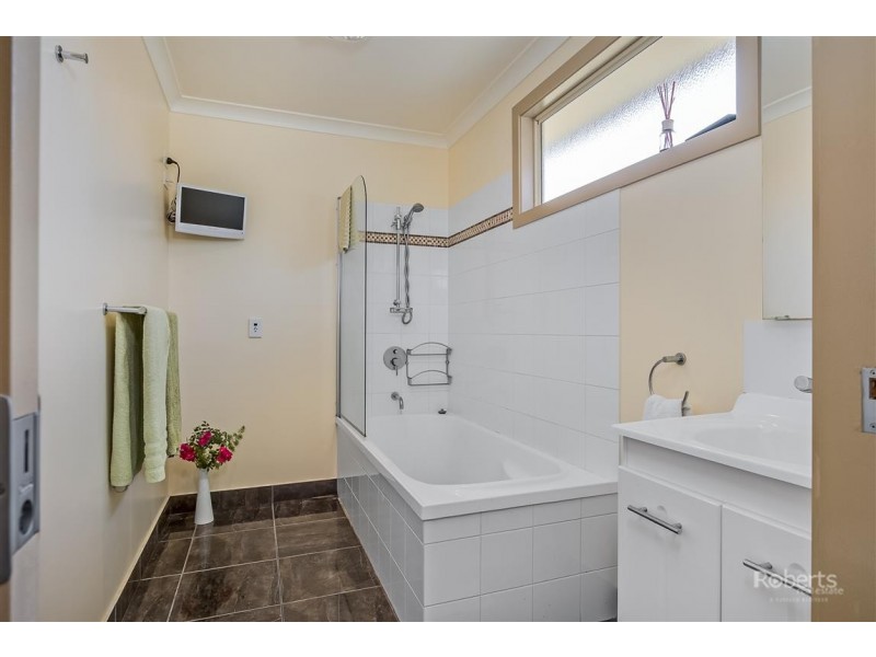 126 Tasman Highway, Bicheno TAS 7215